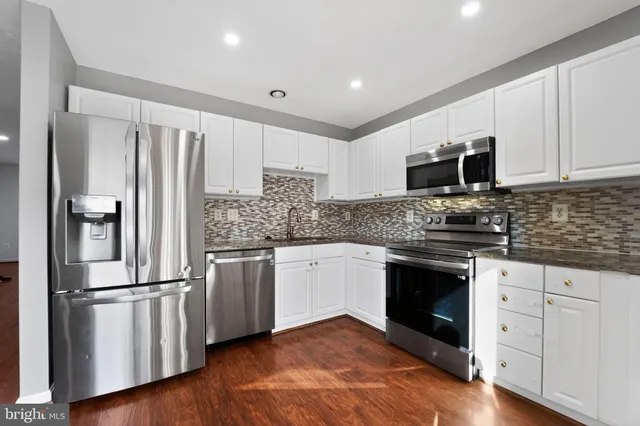 $2,800 | 7127 Natures Road, Columbia, MD 21046