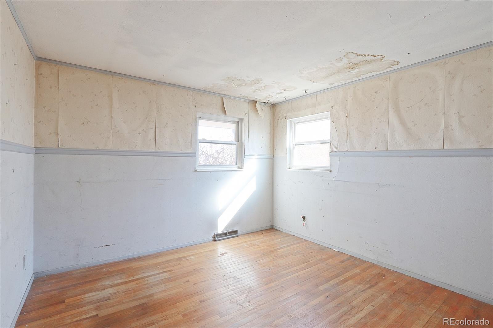 1041 Bronco Road Denver, CO 80221 - Photo 10 of 16 Gallery Image 10