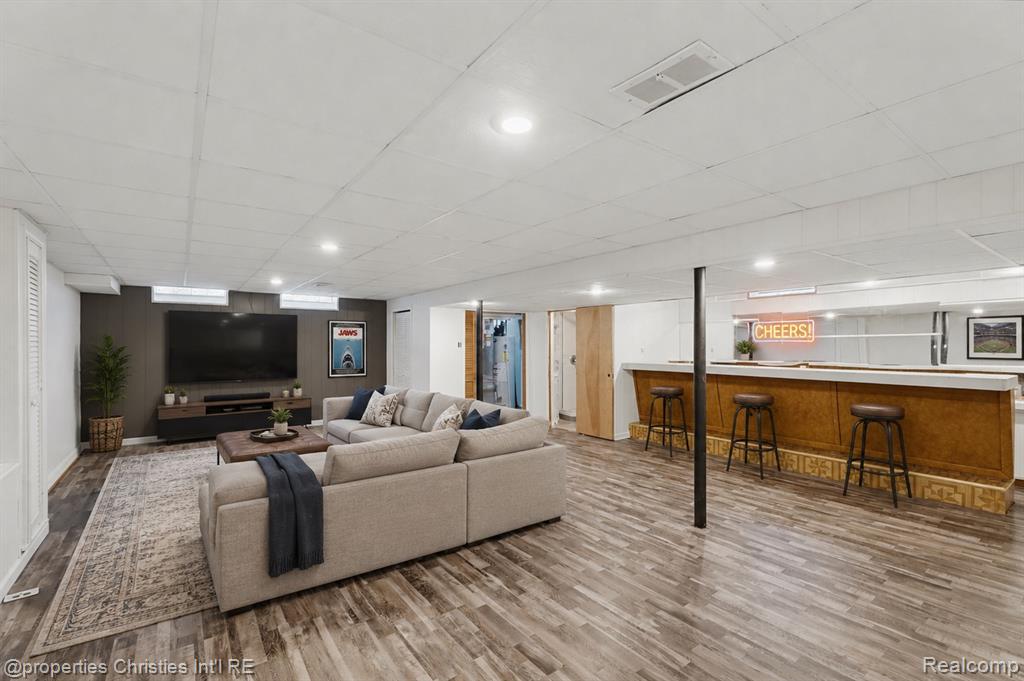 29042 Raleigh Road Farmington Hills, MI 48336 - Photo 29 of 37 Gallery Image 29
