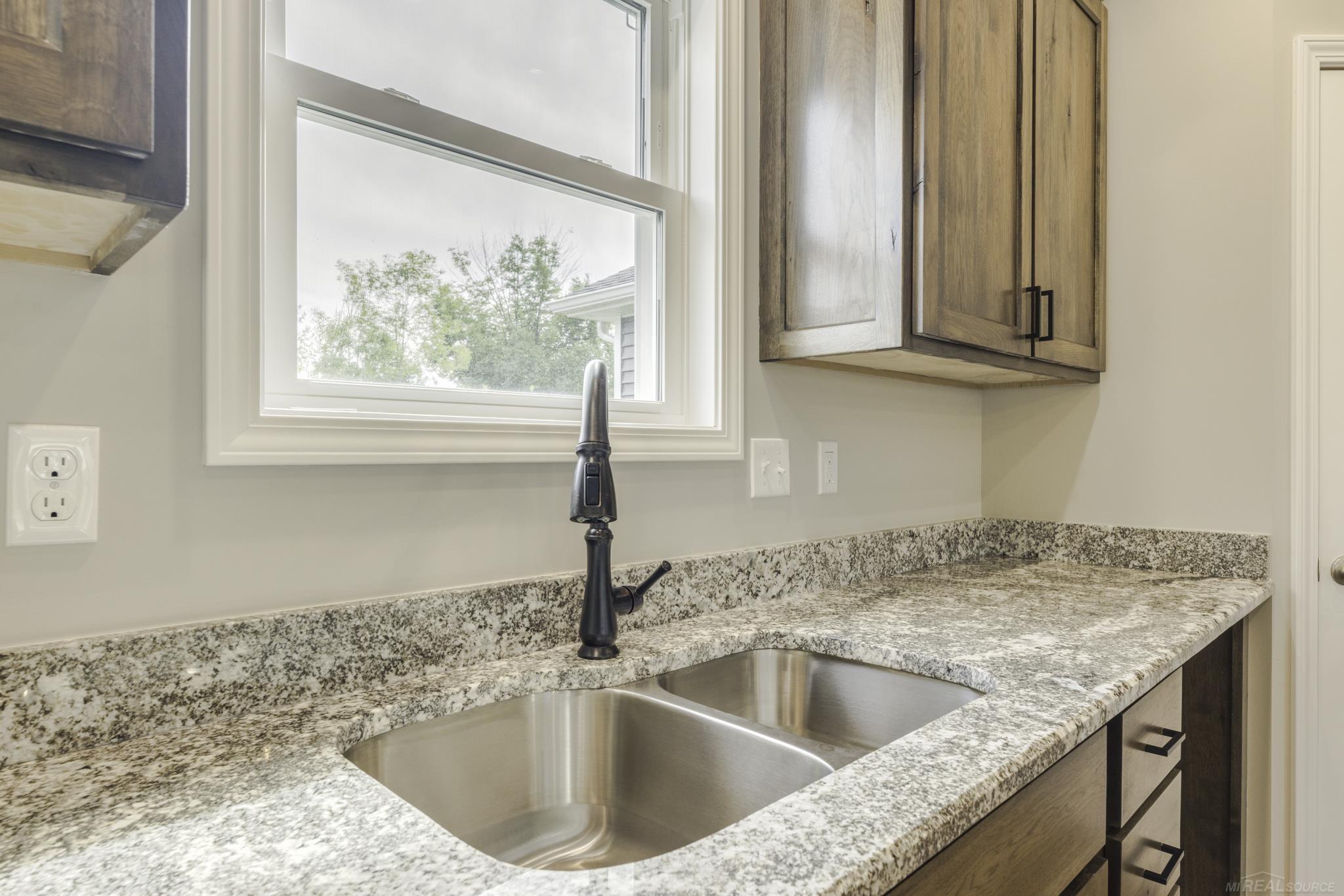 4941 Wixson Road Lexington, MI 48450 - Photo 17 of 48 Granite Counters