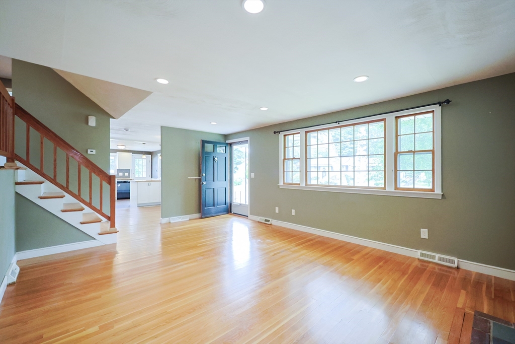 24 Fraser Road Stoughton, MA 02072 - Photo 14 of 35 Gallery Image 14