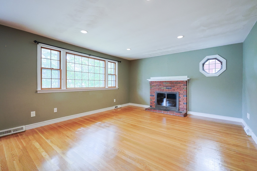24 Fraser Road Stoughton, MA 02072 - Photo 15 of 35 Gallery Image 15