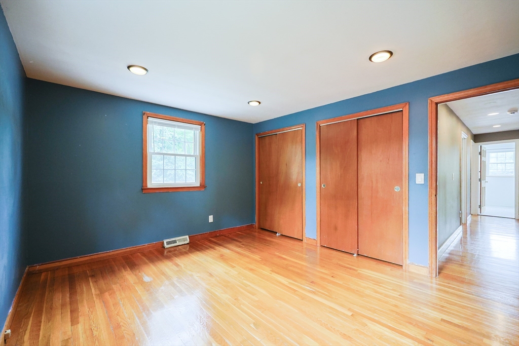 24 Fraser Road Stoughton, MA 02072 - Photo 18 of 35 Gallery Image 18