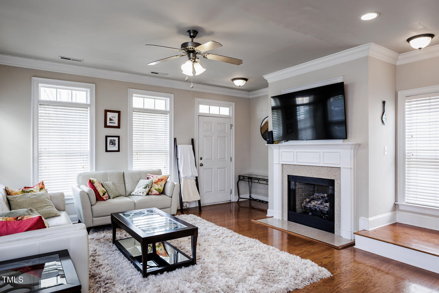 7833 ACC Boulevard Raleigh, NC 27617 - Photo 6 of 38 Interiors-10