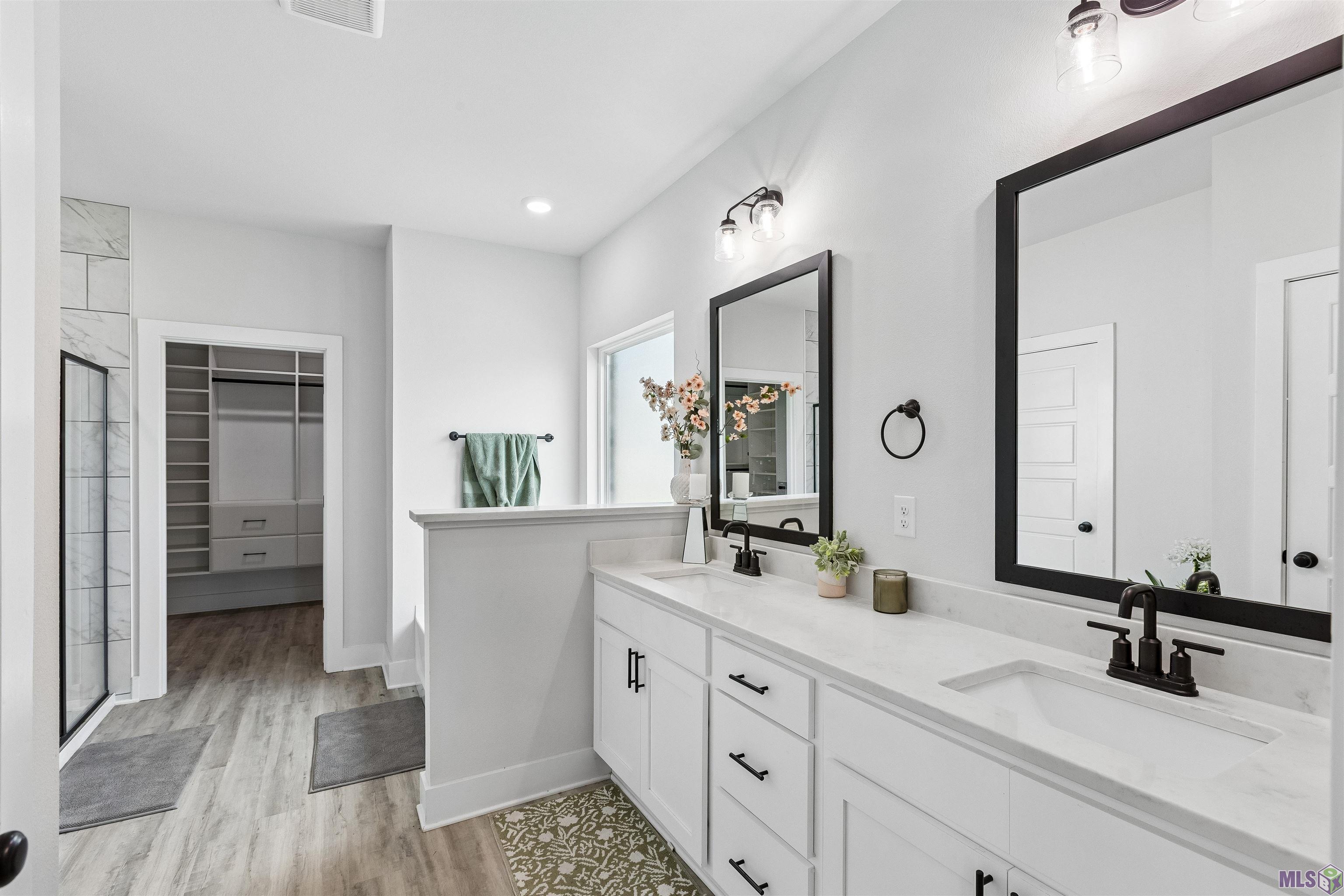 12755 Legacy Oaks Avenue Baton Rouge, LA 70818 - Photo 9 of 17