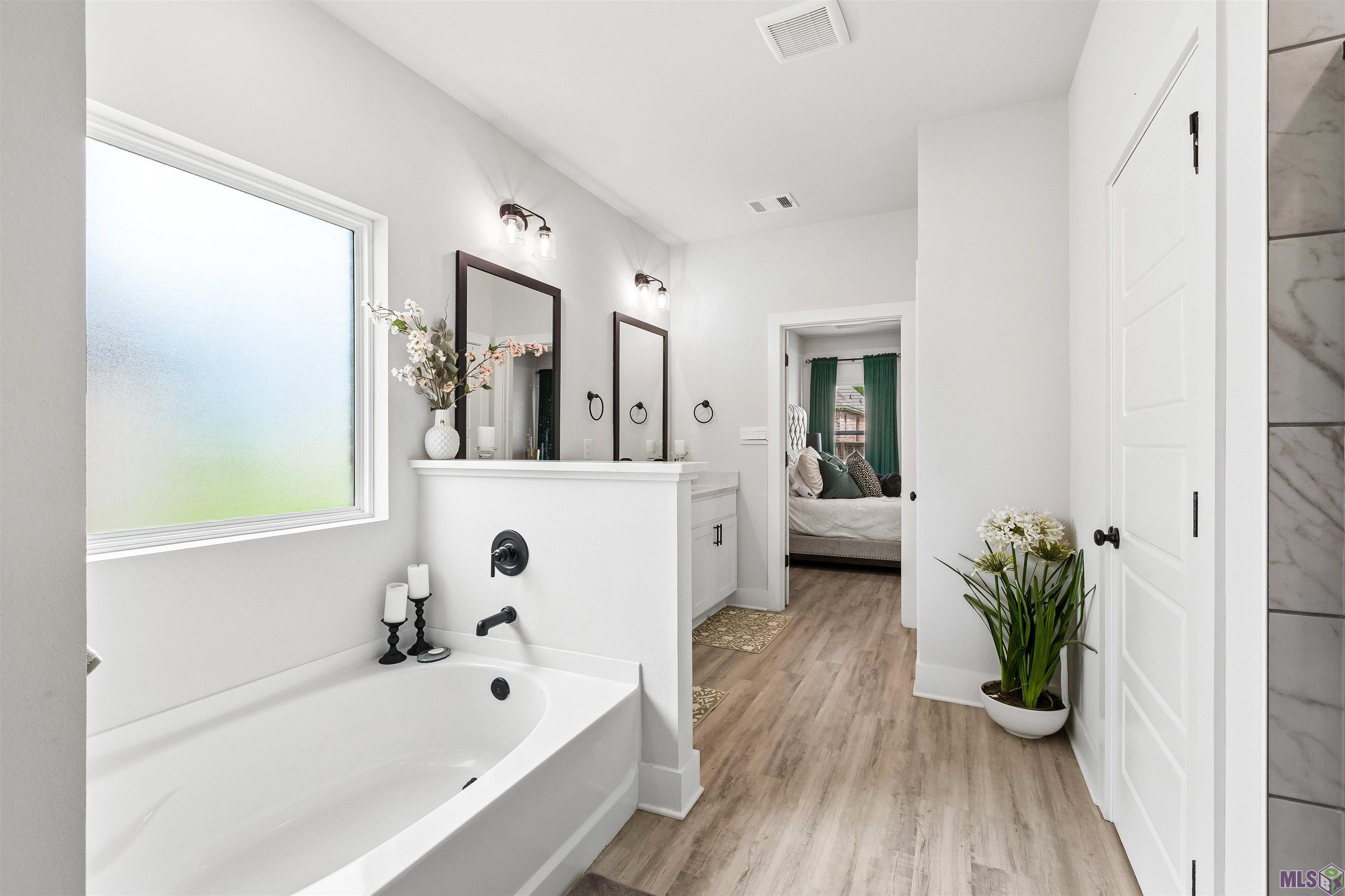 12755 Legacy Oaks Avenue Baton Rouge, LA 70818 - Photo 10 of 17