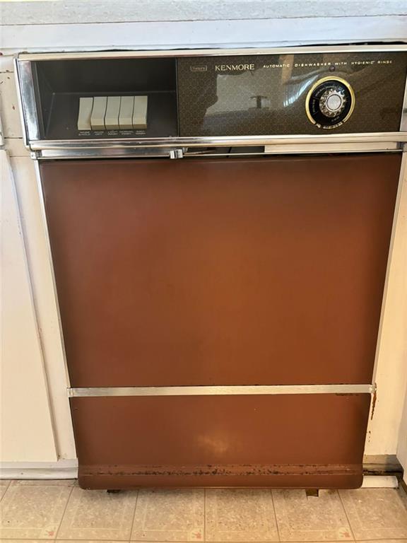 814 Shannon Circle Northeast Rome, GA 30161 - Photo 20 of 47 a close up of a sink