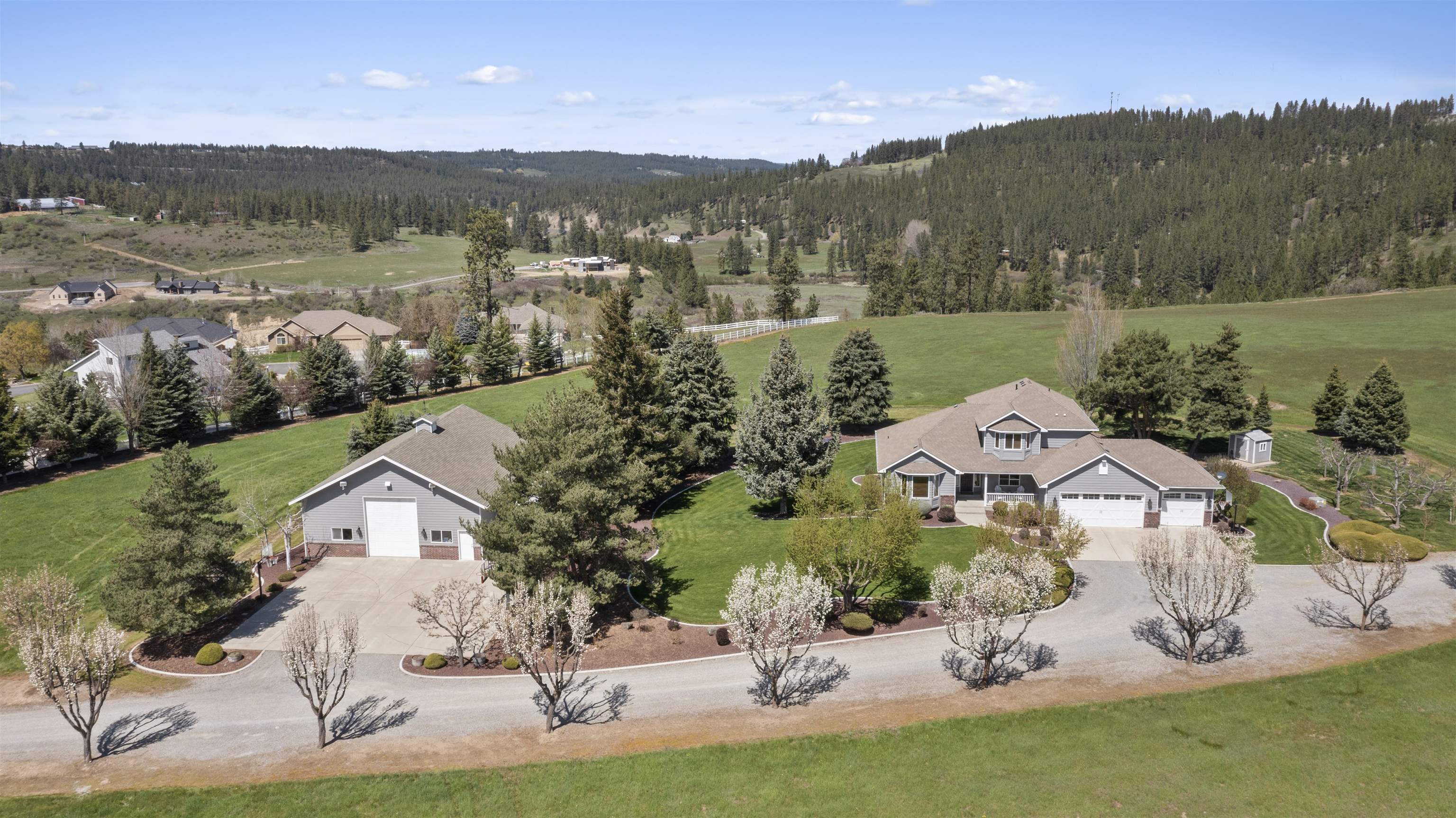 11808 South Baltimore Road Spokane, WA 99223 - Photo 1 of 38 Gallery Image 1