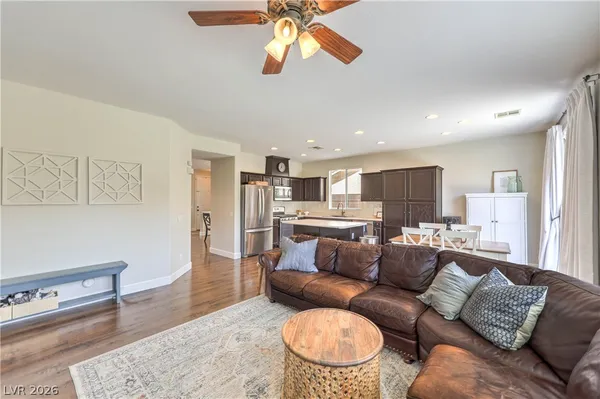 $485,000 | 664 Sunrise Lake Place, Henderson, NV 89002