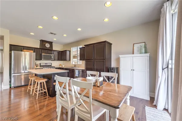 $485,000 | 664 Sunrise Lake Place, Henderson, NV 89002