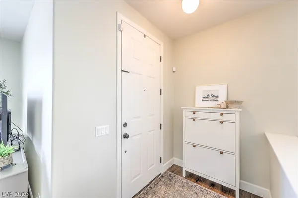 $485,000 | 664 Sunrise Lake Place, Henderson, NV 89002