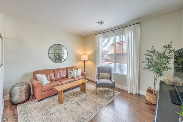 $485,000 | 664 Sunrise Lake Place, Henderson, NV 89002