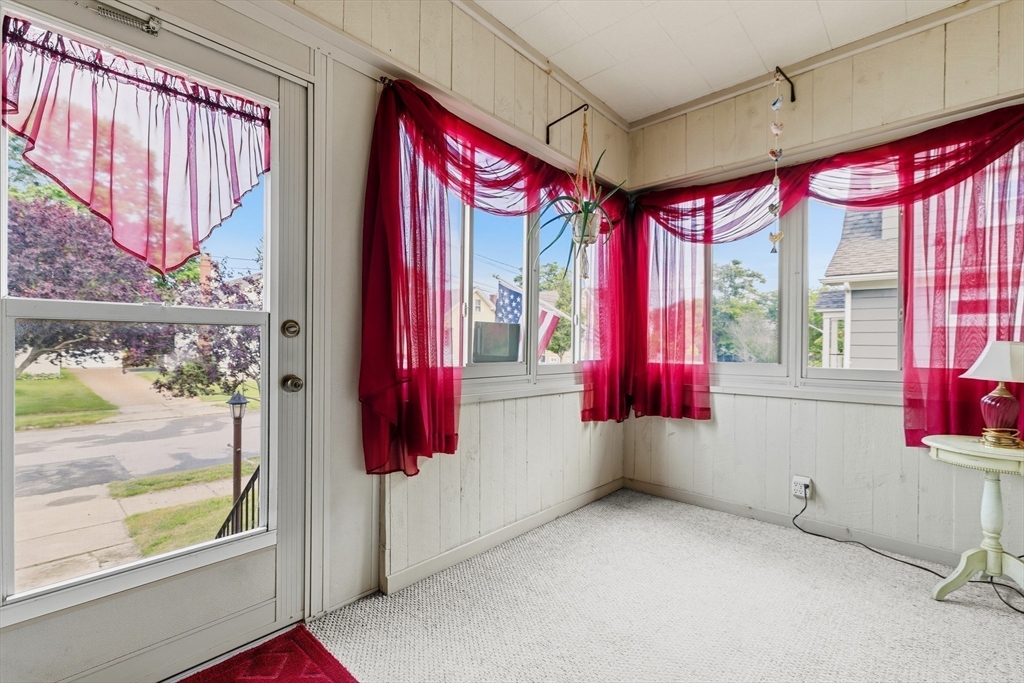 73 Chestnut Street Fairhaven, MA 02719 - Photo 19 of 42