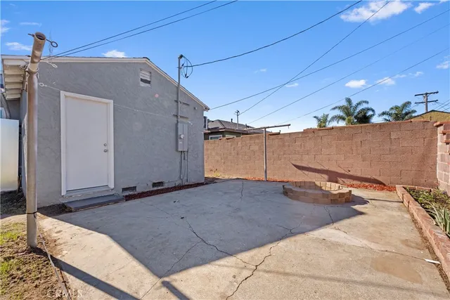 a view of a outdoor space