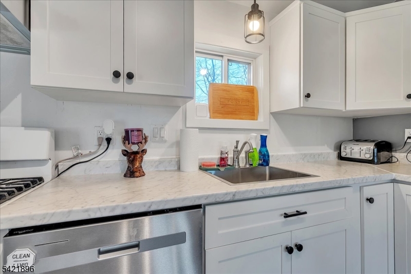 128 Birch Road Vernon, NJ 07422 - Photo 10 of 41