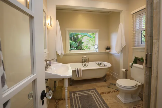 $6,000 | 1423 Alta Vista Road, Unit 2, Santa Barbara, CA 93103