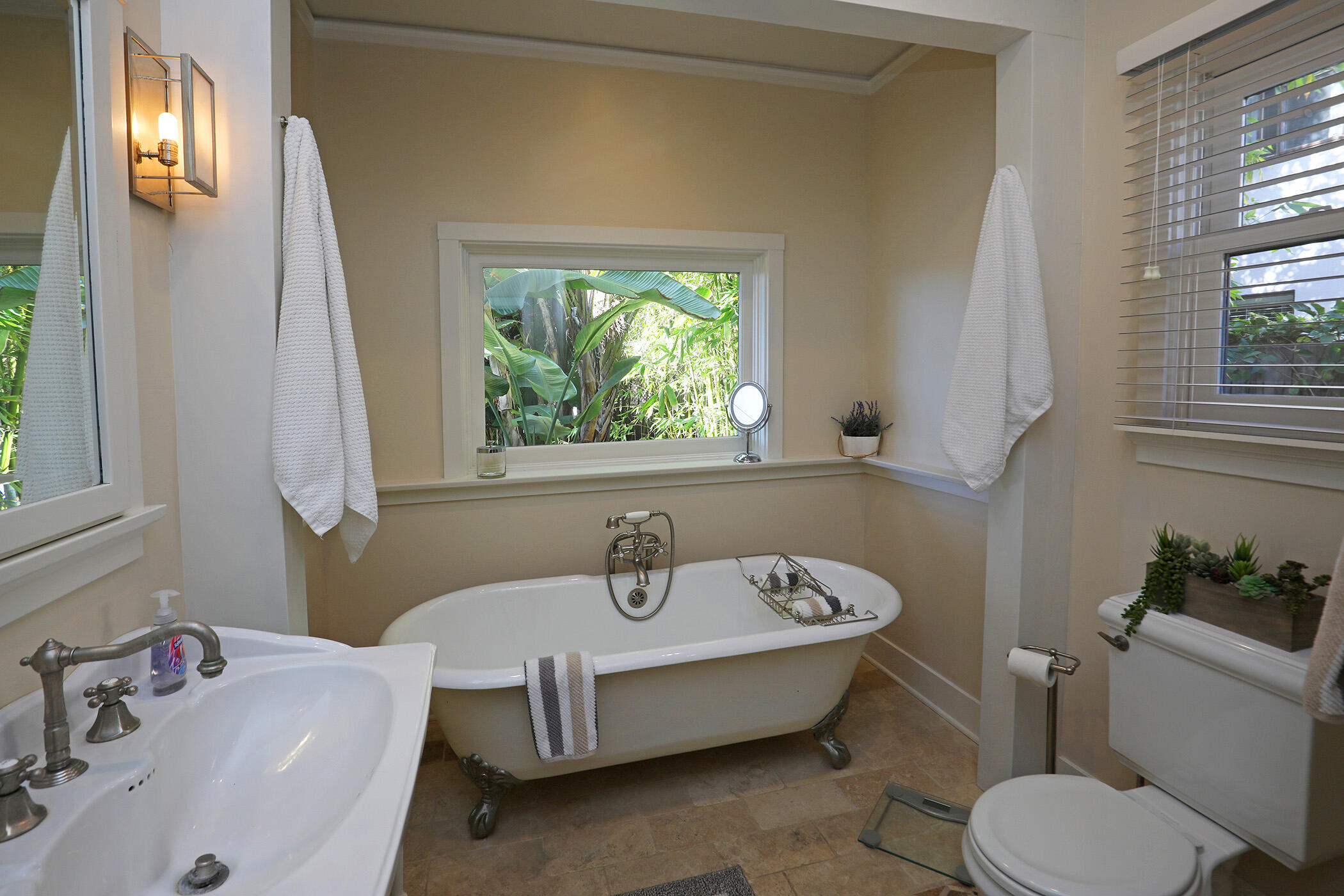 1423 Alta Vista Road Santa Barbara, CA 93103 - Photo 34 of 36 34