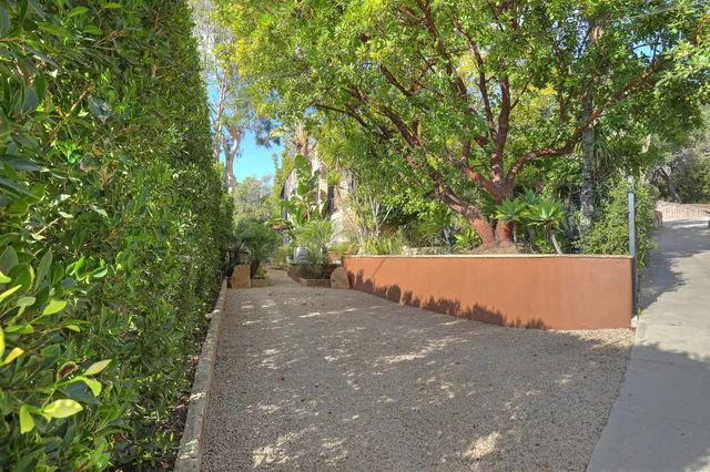 $6,000 | 1423 Alta Vista Road, Unit 2, Santa Barbara, CA 93103