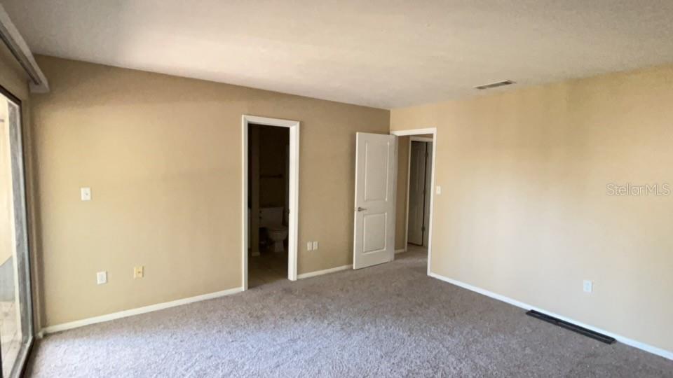 507 Northwest 39th Road, Unit 310 Gainesville, FL 32607 - Photo 11 of 18 a view of an empty room