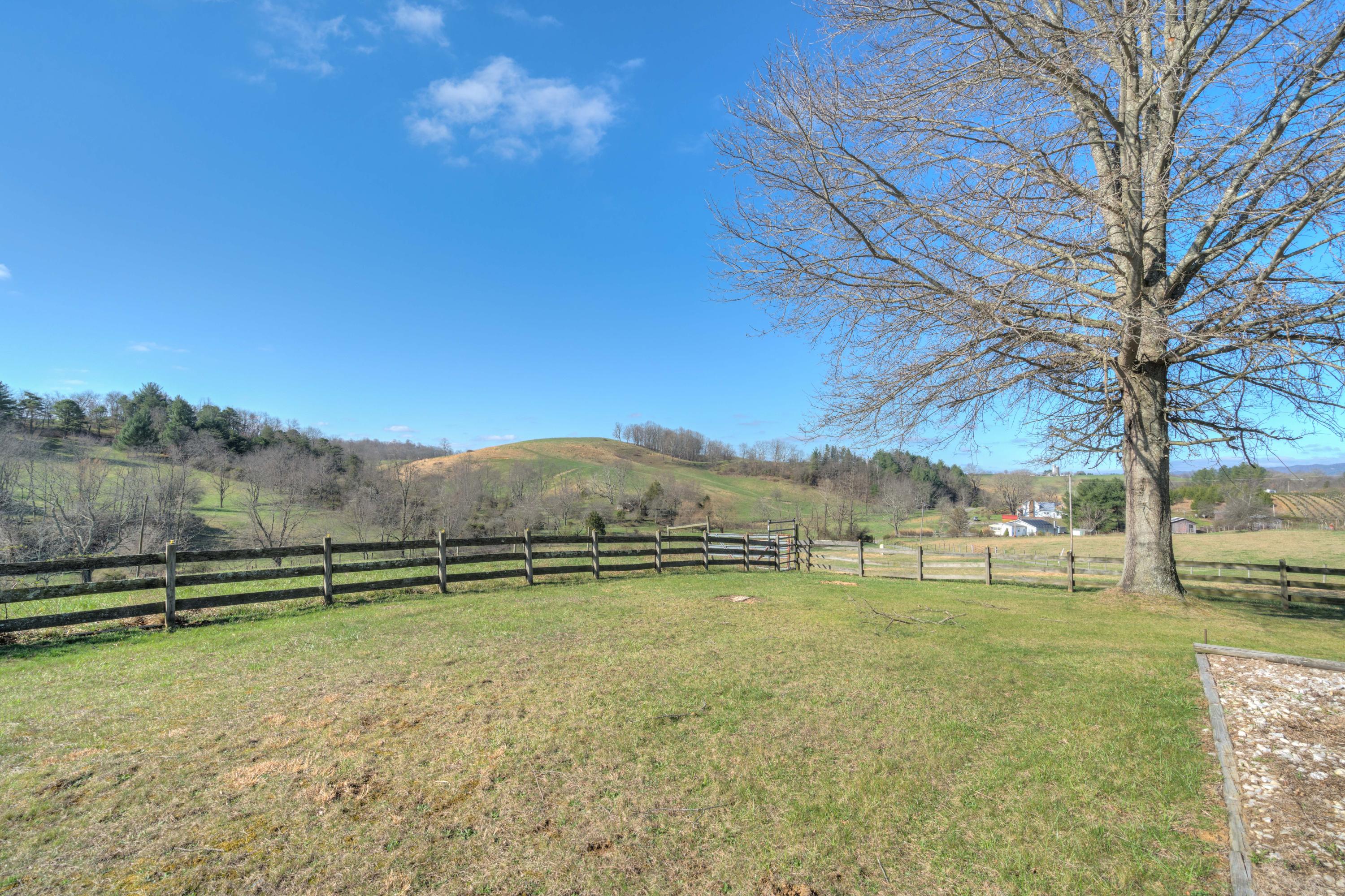 5188 Barsus Road Dublin, VA 24084 - Photo 24 of 31 5188_BarsusRd_HiRes-24