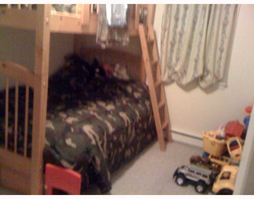 4080 Post Road, Unit 6 Warwick, RI 02886 - Photo 4 of 5 Bedroom.