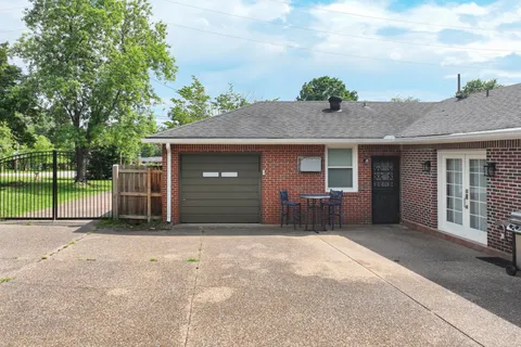 $665,000 | 2922 Fernbrook Lane, Nashville, TN 37214