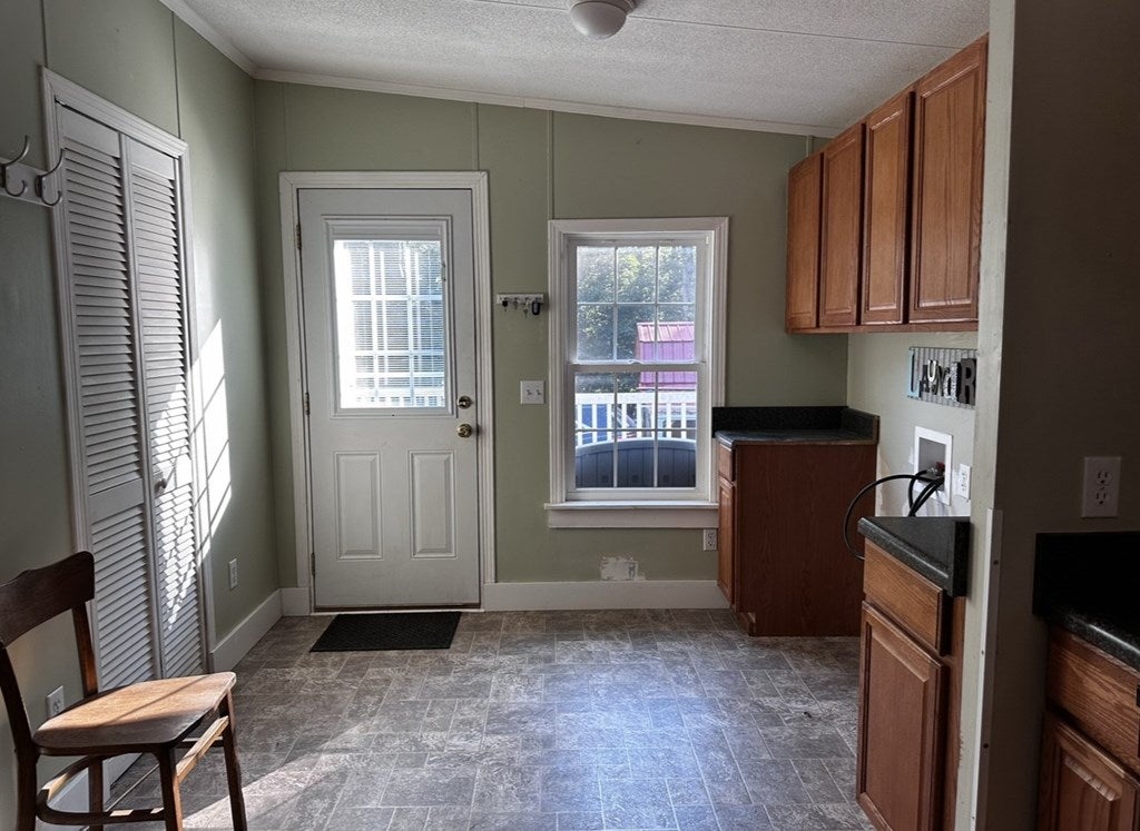 35659 Washington Spring Road Glade Spring, VA 24340 - Photo 6 of 20 Gallery Image 6