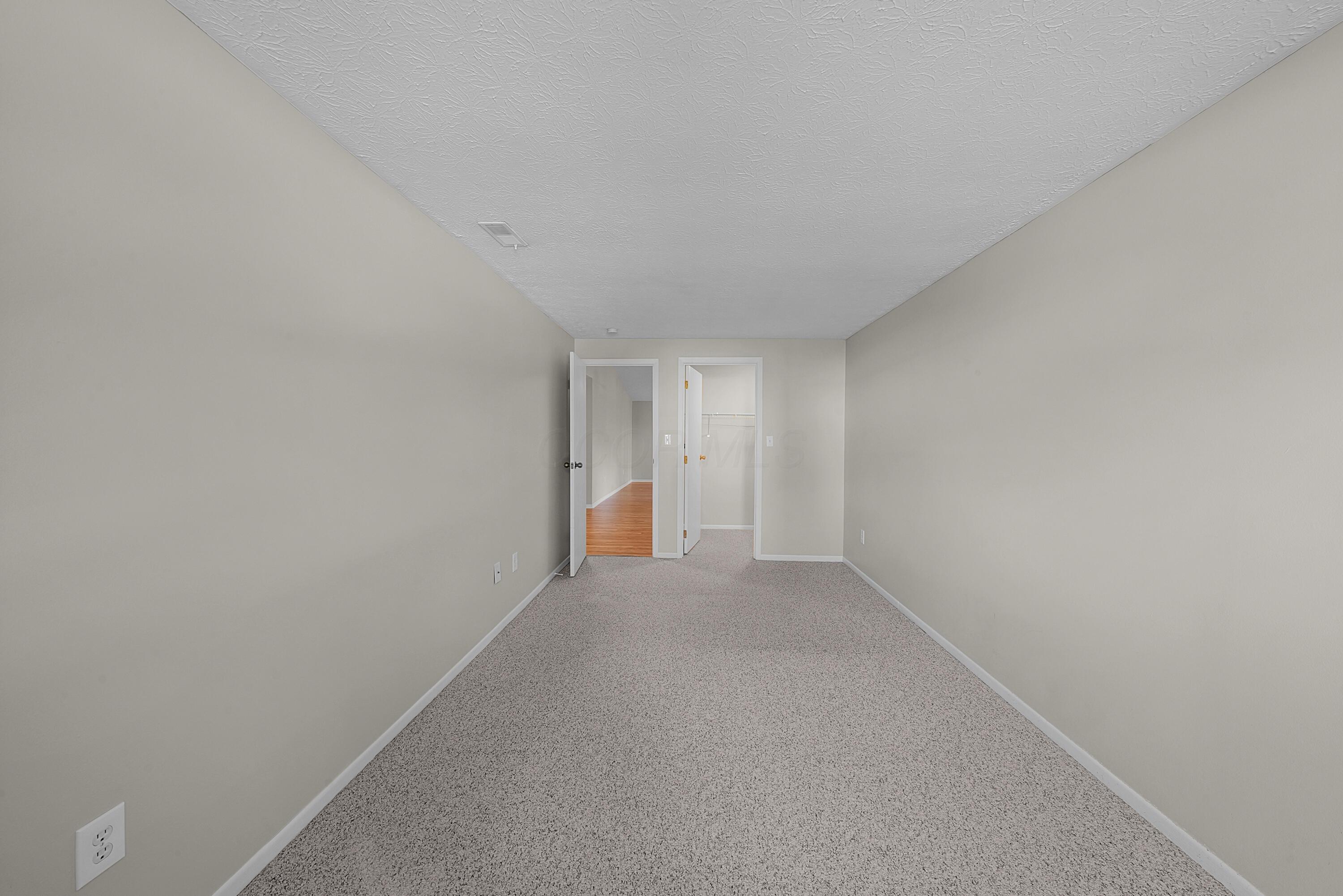6354 Emberwood Road Dublin, OH 43017 - Photo 22 of 27 DSC08886