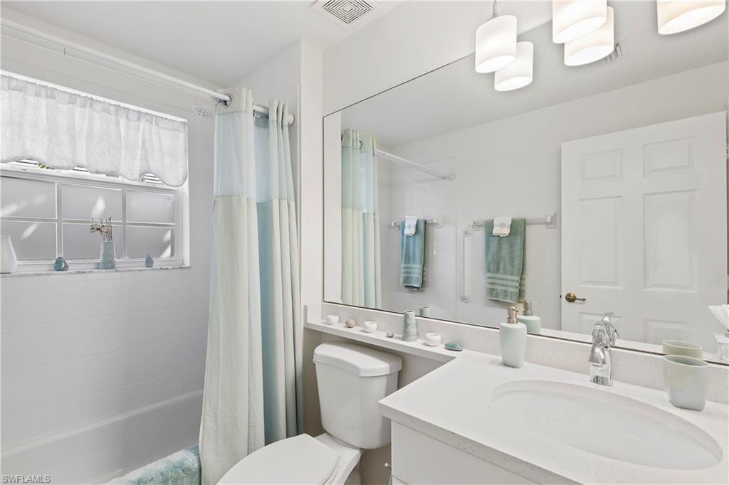 1269 Silverstrand Drive Naples, FL 34110 - Photo 20 of 43