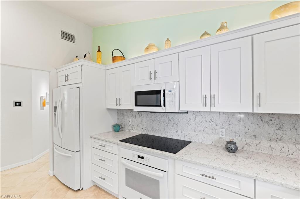 1269 Silverstrand Drive Naples, FL 34110 - Photo 23 of 43