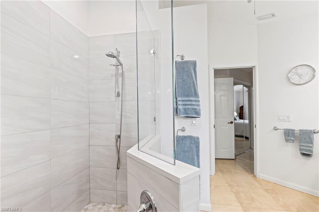 1269 Silverstrand Drive Naples, FL 34110 - Photo 28 of 43