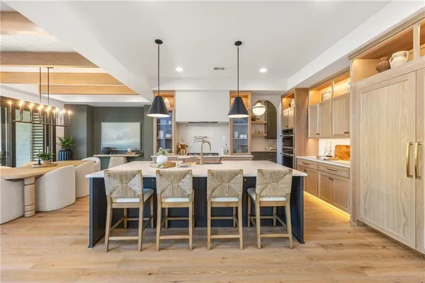 $1,299,900 | 9719 West 176th Terrace, Overland Park, KS 66013