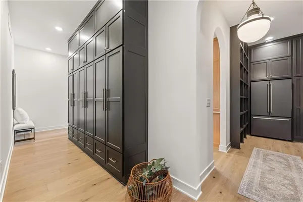 $1,299,900 | 9719 West 176th Terrace, Overland Park, KS 66013