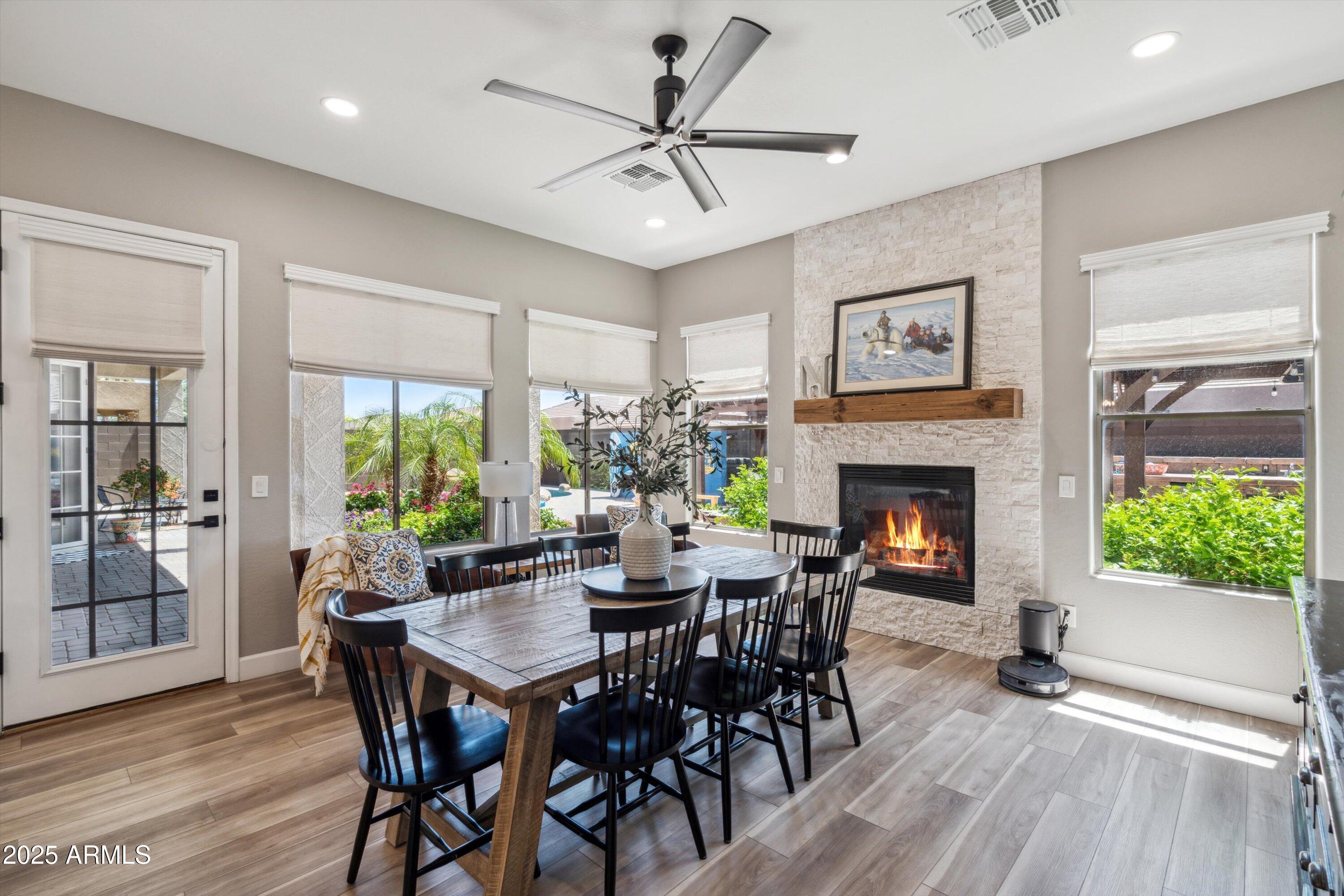 11013 East Decatur Street Mesa, AZ 85207 - Photo 15 of 33 15-Dining Area