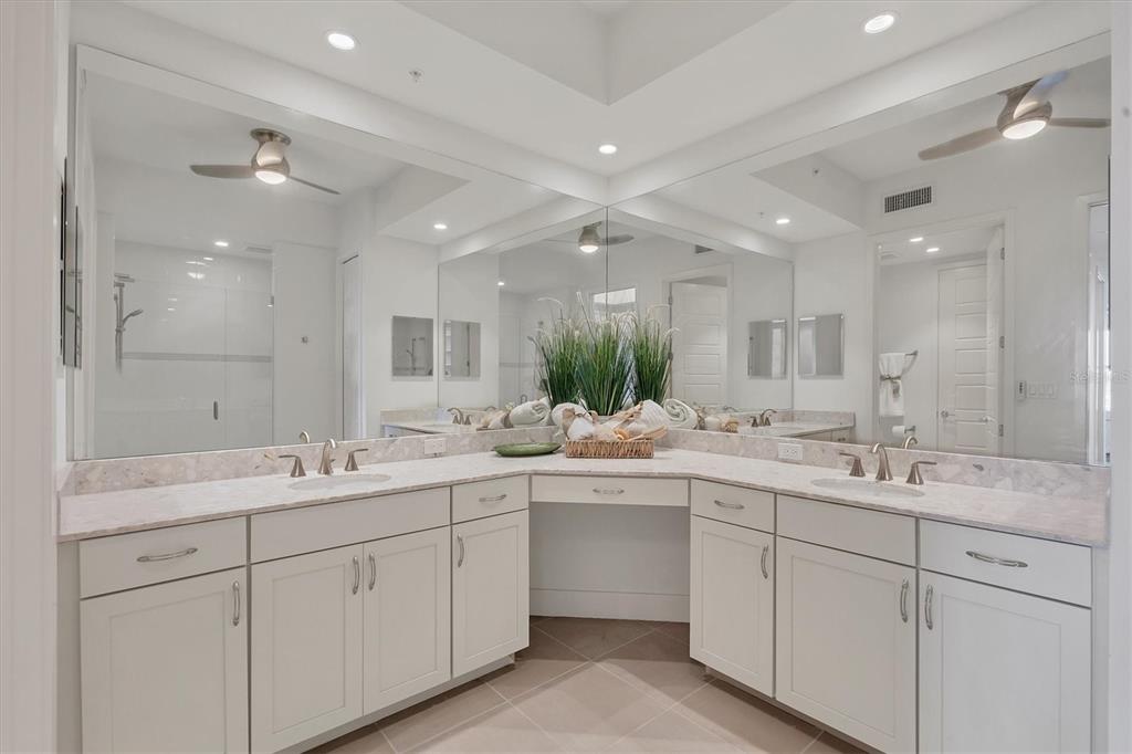 10530 Boardwalk Loop, Unit 601 Bradenton, FL 34202 - Photo 22 of 60