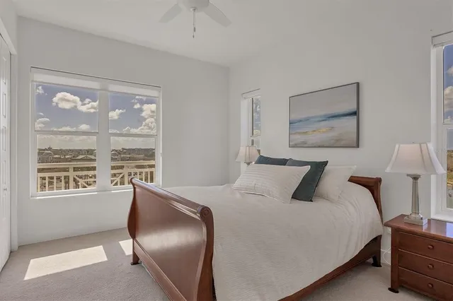 $1,000,000 | 10530 Boardwalk Loop, Unit 601, Bradenton, FL 34202