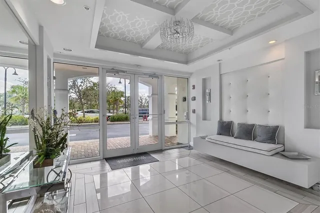 $1,000,000 | 10530 Boardwalk Loop, Unit 601, Bradenton, FL 34202