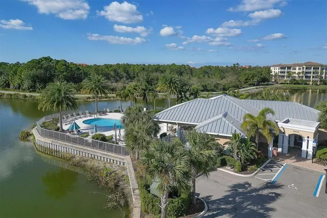 $1,000,000 | 10530 Boardwalk Loop, Unit 601, Bradenton, FL 34202