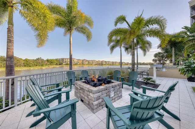 $1,000,000 | 10530 Boardwalk Loop, Unit 601, Bradenton, FL 34202