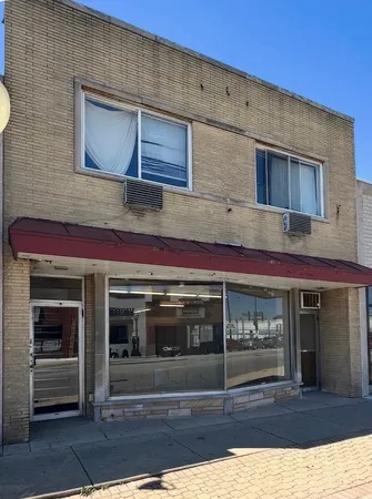 $459,500 | 6735 Cermak Road, Berwyn, IL 60402
