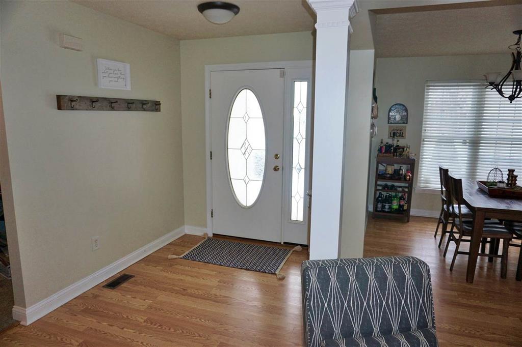 6089 Prairie Stream Way Columbus, IN 47203 - Photo 9 of 33 Gallery Image 9