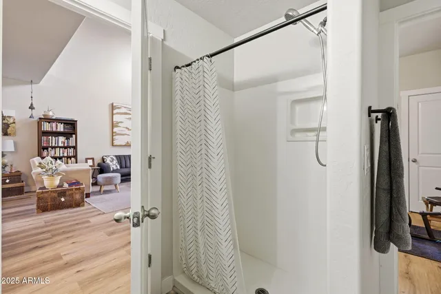 a view of livingroom with furniture and windows