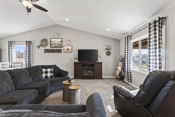 $510,000 | 15264 292nd Avenue Northwest, Zimmerman, MN 55398