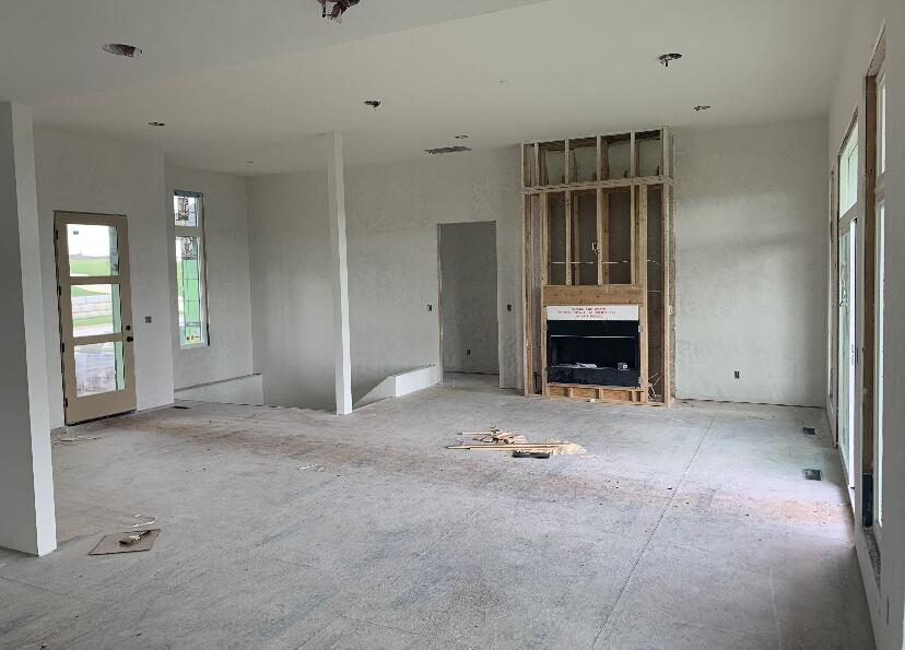 3256 West Bluffview Street Springfield, MO 65810 - Photo 3 of 5 actual