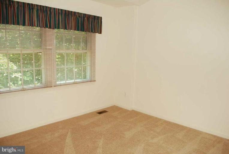 6506 Hubbardton Way Springfield, VA 22150 - Photo 12 of 14 Bedroom #2