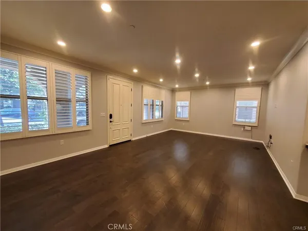 $3,500 | 76 Mayfair, Irvine, CA 92620