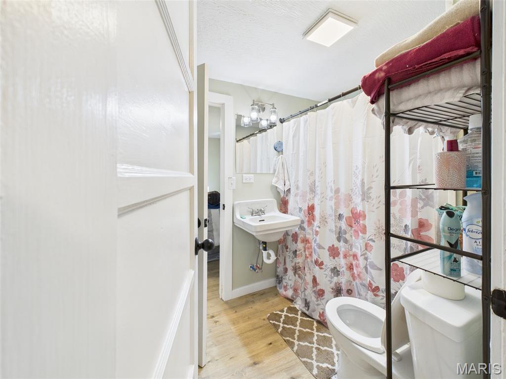 1621 East Chestnut Street Springfield, MO 65802 - Photo 9 of 14