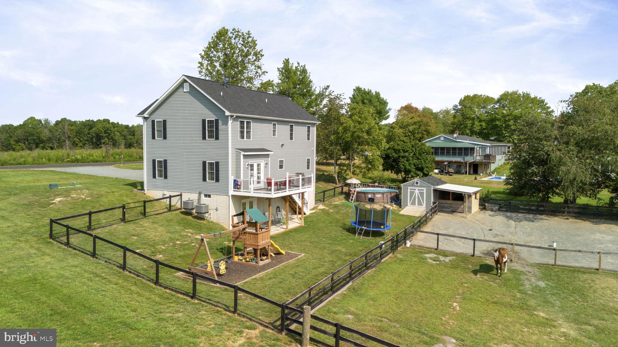 13401 Sillamon Road Goldvein, VA 22720 - Photo 5 of 52 Fenced areas to suit your needs