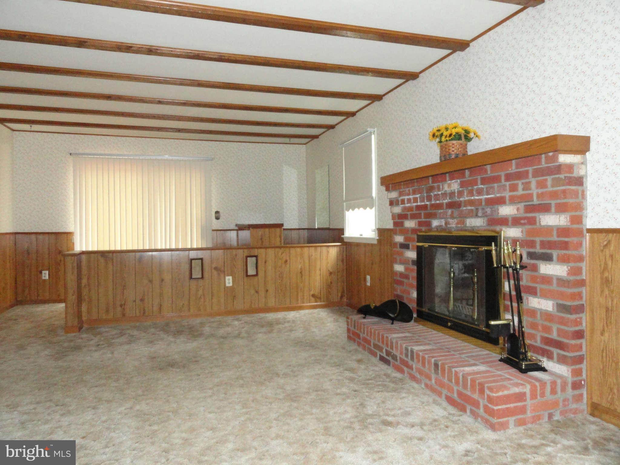 6432 Lochridge Road Columbia, MD 21044 - Photo 8 of 26 Family Room