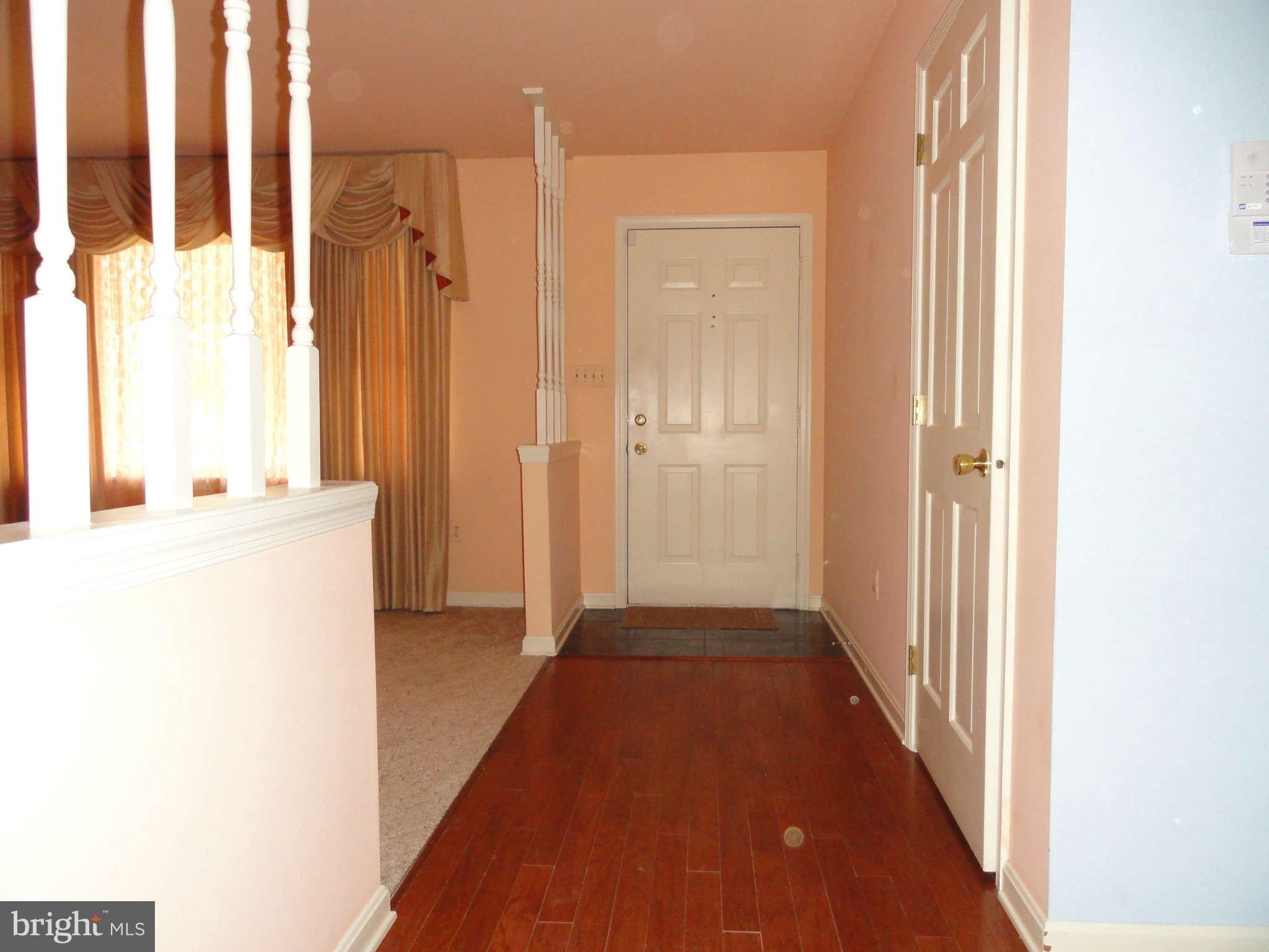 6432 Lochridge Road Columbia, MD 21044 - Photo 9 of 26 Interior (General)
